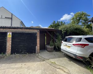 Photo 32- click for photo gallery